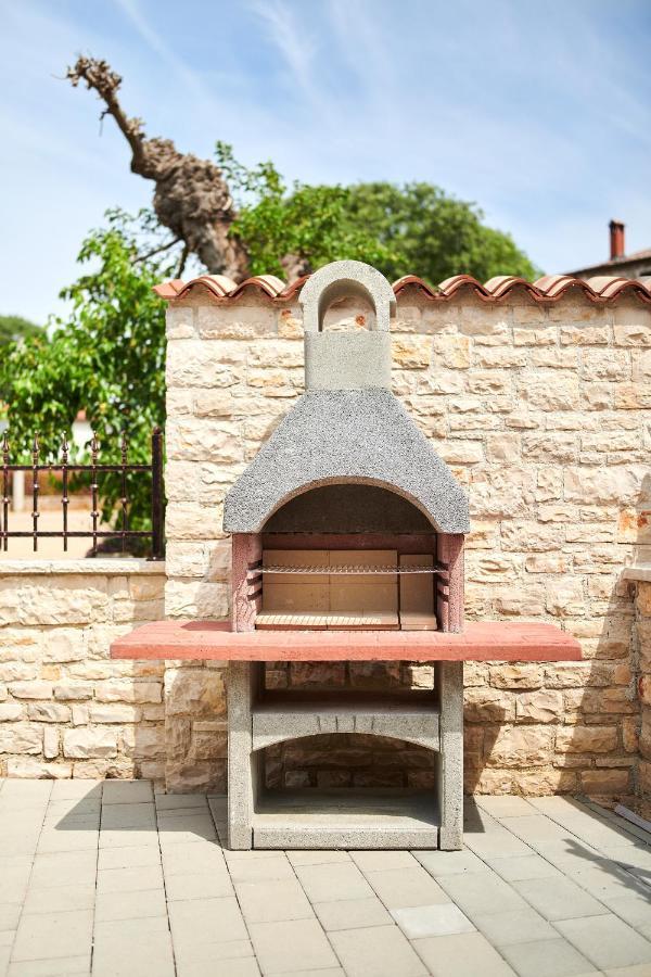 Villa Maris Brtonigla Bagian luar foto